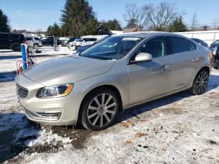 2017 Volvo S60 Inscription Platinum с VIN LYV402TM0HB129012, выставлен на аукционе Copart как лот 89351325 с пробегом 94 320 миль миль и Списание • Salvage title. История ставок и продаж доступна на DreamBid. Изображение 1.