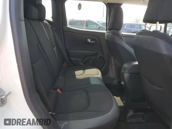2018 Jeep Renegade Latitude with VIN ZACCJABBXJPH69227, listed as a Copart auction lot 68416925 with 95,962 mi miles and Salvage title. Bid and sale history available at DreamBid. Image 10.
