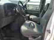 2005 Ford Econoline Cargo с VIN 1FTRE14L65HA39140, выставлен на аукционе Copart как лот 65235115 с пробегом 205 445 миль миль и Чистый • Clean title. История ставок и продаж доступна на DreamBid. Изображение 7.