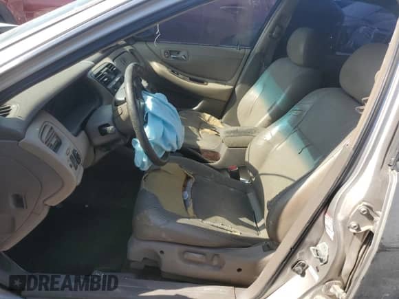 1998 Honda Accord EX with VIN 1HGCG1654WA004767, listed as a Copart auction lot 61696925 with Not provided miles and Non repairable. Bid and sale history available at DreamBid. Image 7.