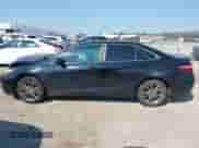 2017 Toyota Camry XLE z VIN 4T1BF1FK7HU451173, wystawiony jako IAAI lot #43172057 z przebiegiem 130 810 mil mil oraz . Historia ofert i sprzedaży dostępna na DreamBid. Obrazek 14.