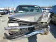 2000 Chevrolet Silverado 1500 LS with VIN 1GCEC14T5YZ155898, listed as a Copart auction lot 75788424 with 197,387 mi miles and Salvage title. Bid and sale history available at DreamBid. Image 5.