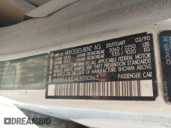 1990 Mercedes-Benz 300 E z VIN WDBEA30D4LB200863, wystawiony jako IAAI lot #43551698 z przebiegiem 235 205 mil mil oraz . Historia ofert i sprzedaży dostępna na DreamBid. Obrazek 9.