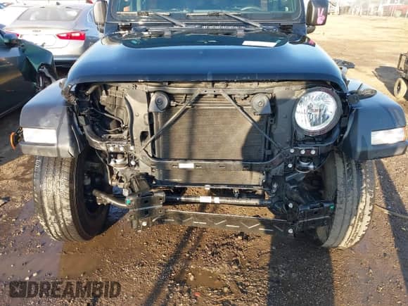 2022 Jeep Wrangler Unlimited Sport S с VIN 1C4HJXDG5NW135060, выставлен на аукционе IAAI как лот 41738841 с пробегом 33 322 миль миль и . История ставок и продаж доступна на DreamBid. Изображение 6.