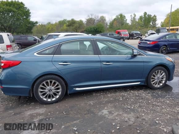 2015 Hyundai Sonata Sport с VIN 5NPE34AF5FH122727, выставлен на аукционе IAAI как лот 43299771 с пробегом 152 861 миль миль и . История ставок и продаж доступна на DreamBid. Изображение 13.