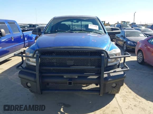 2008 Dodge 2500 SLT z VIN 3D7KS28A78G109001, wystawiony jako IAAI lot #41137628 z przebiegiem 252 914 mil mil oraz . Historia ofert i sprzedaży dostępna na DreamBid. Obrazek 12.