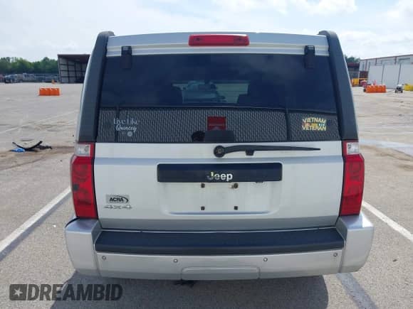 2007 Jeep Commander Sport с VIN 1J8HG48K67C633860, выставлен на аукционе IAAI как лот 42670080 с пробегом 227 412 миль миль и . История ставок и продаж доступна на DreamBid. Изображение 16.