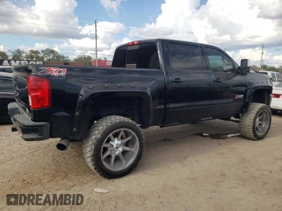 2017 Chevrolet Silverado 1500 LTZ z VIN 3GCUKSEC8HG246196, wystawiony jako Copart lot #74466444 z przebiegiem 116 936 mil mil oraz Nie do naprawy • Non repairable. Historia ofert i sprzedaży dostępna na DreamBid. Obrazek 3.