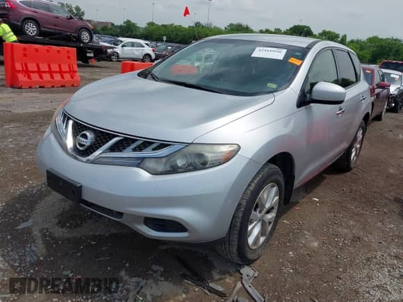 2013 Nissan Murano LE z VIN JN8AZ1MU9DW209158, wystawiony jako IAAI lot #42169956 z przebiegiem 179 020 mil mil oraz . Historia ofert i sprzedaży dostępna na DreamBid. Obrazek 2.