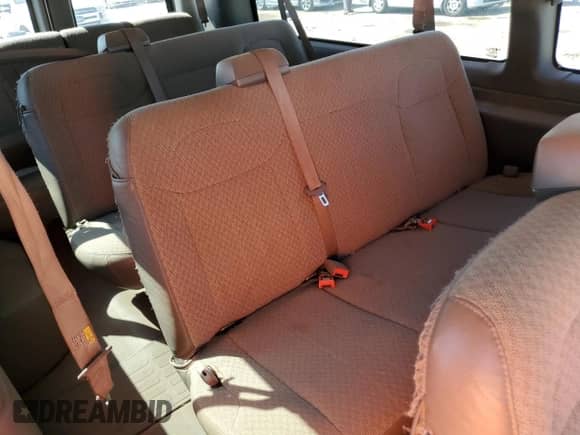 2020 Chevrolet Express Passenger LS с VIN 1GAZGNFG5L1272944, выставлен на аукционе Copart как лот 75927124 с пробегом 139 915 миль миль и Списание • Salvage title. История ставок и продаж доступна на DreamBid. Изображение 11.