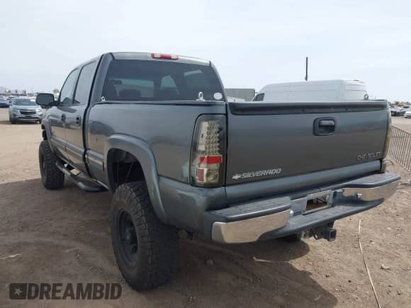 2001 Chevrolet Silverado 1500HD LS with VIN 1GCGC13U91F156627, listed as a IAAI auction lot 41874581 with 260,765 mi miles and . Bid and sale history available at DreamBid. Image 3.