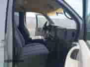 2006 Chevrolet Express Passenger с VIN 1GAHG35U461242216, выставлен на аукционе IAAI как лот 41797506 с пробегом 195 616 миль миль и . История ставок и продаж доступна на DreamBid. Изображение 5.