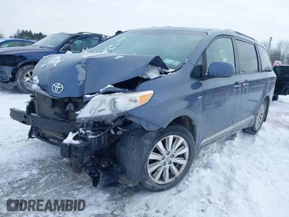 2017 Toyota Sienna XLE with VIN 5TDDZ3DC3HS154966, listed as a IAAI auction lot 41523393 with 141,365 mi miles and . Bid and sale history available at DreamBid. Image 2.