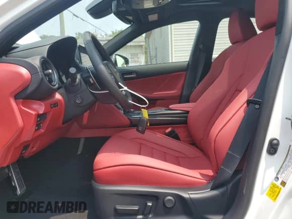 2025 Lexus IS 350 F Sport z VIN JTHGZ1E24S5038257, wystawiony jako Copart lot #59392785 z przebiegiem 2 007 mil mil oraz Czysty tytuł • Clean title. Historia ofert i sprzedaży dostępna na DreamBid. Obrazek 7.