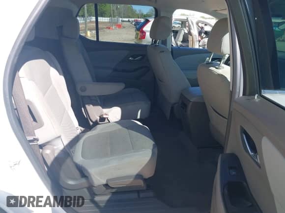 2020 Chevrolet Traverse LT Cloth с VIN 1GNERGKW7LJ172487, выставлен на аукционе IAAI как лот 42038811 с пробегом Не указан миль и . История ставок и продаж доступна на DreamBid. Изображение 8.