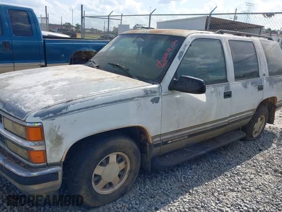 1999 Chevrolet Tahoe with VIN 1GNEC13R3XJ539270, listed as a IAAI auction lot 41972014 with 264,619 mi miles and . Bid and sale history available at DreamBid. Image 11.