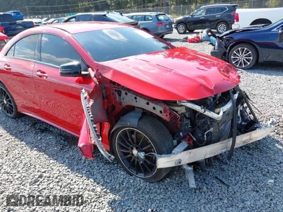 2016 Mercedes-Benz CLA 250 with VIN WDDSJ4GB3GN360886, listed as a IAAI auction lot 43153972 with 113,318 mi miles and . Bid and sale history available at DreamBid. Image 6.