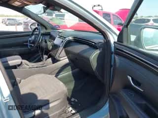 2022 Hyundai Santa Cruz SEL Premium with VIN 5NTJDDAF2NH039428, listed as a IAAI auction lot 43151690 with 27,984 mi miles and . Bid and sale history available at DreamBid. Image 5.