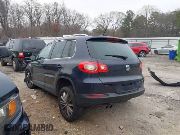 2011 Volkswagen Tiguan S with VIN WVGAV7AX7BW527670, listed as a IAAI auction lot 41189707 with 155,282 mi miles and . Bid and sale history available at DreamBid. Image 3.