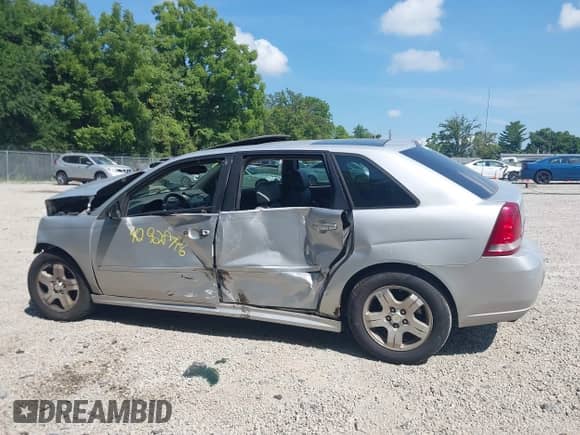 2004 Chevrolet Malibu Maxx LT with VIN 1G1ZU64834F221957, listed as a IAAI auction lot 42928796 with Not provided miles and . Bid and sale history available at DreamBid. Image 14.
