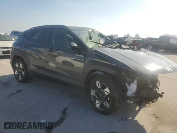 2024 Hyundai Kona SEL с VIN KM8HB3AB7RU041323, выставлен на аукционе Copart как лот 78084434 с пробегом Не указан миль и Списание • Salvage title. История ставок и продаж доступна на DreamBid. Изображение 4.