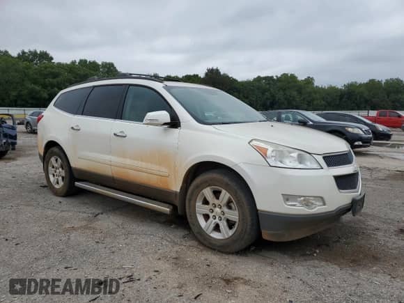 2011 Chevrolet Traverse 2LT z VIN 1GNKRJED9BJ185749, wystawiony jako Copart lot #70916715 z przebiegiem Nie podano mil oraz Czysty tytuł • Clean title. Historia ofert i sprzedaży dostępna na DreamBid. Obrazek 4.