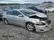 2015 Nissan Altima SV с VIN 1N4AL3APXFC241926, выставлен на аукционе Copart как лот 84193255 с пробегом 144 785 миль миль и Списание • Salvage title. История ставок и продаж доступна на DreamBid. Изображение 4.