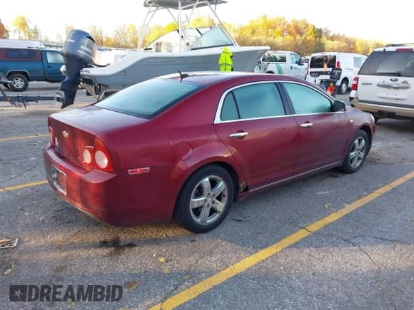 2008 Chevrolet Malibu LTZ с VIN 1G1ZK57B28F266949, выставлен на аукционе IAAI как лот 43517893 с пробегом 208 810 миль миль и . История ставок и продаж доступна на DreamBid. Изображение 4.