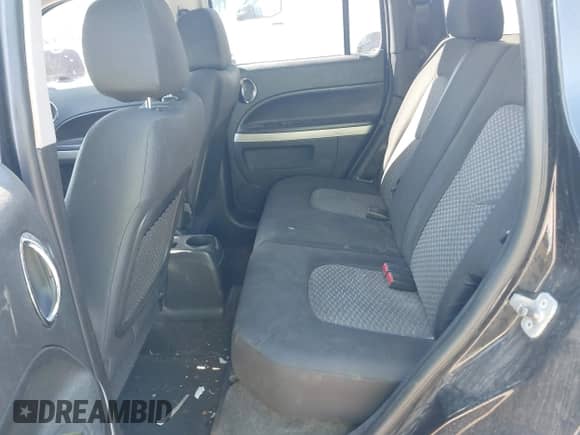 2011 Chevrolet HHR LS с VIN 3GNBAAFW8BS549942, выставлен на аукционе IAAI как лот 43093715 с пробегом 196 251 миль миль и . История ставок и продаж доступна на DreamBid. Изображение 8.