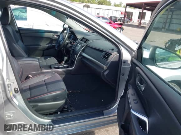 2016 Toyota Camry SE with VIN 4T1BF1FK2GU199704, listed as a IAAI auction lot 43357825 with 103,137 mi miles and . Bid and sale history available at DreamBid. Image 5.