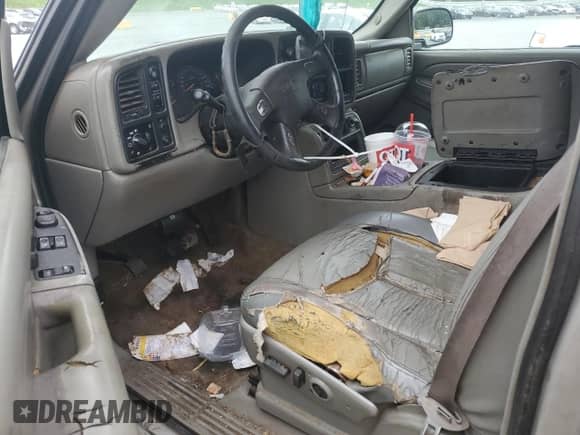 2006 GMC Sierra 1500 SLT with VIN 1GTEK19B46Z198449, listed as a Copart auction lot 69619325 with 299,014 mi miles and Clean title. Bid and sale history available at DreamBid. Image 8.