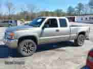 2003 GMC Sierra 1500 SLT z VIN 1GTEK19TX3E107129, wystawiony jako IAAI lot #41747356 z przebiegiem 267 536 mil mil oraz . Historia ofert i sprzedaży dostępna na DreamBid. Obrazek 15.