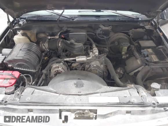 1997 Chevrolet Suburban with VIN 3GNEC16R6VG177641, listed as a IAAI auction lot 41726286 with 263,676 mi miles and . Bid and sale history available at DreamBid. Image 10.