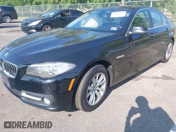 2015 BMW 5 Series 528i xDrive with VIN WBA5A7C5XFD626334, listed as a IAAI auction lot 42939497 with 180,638 mi miles and . Bid and sale history available at DreamBid. Image 2.