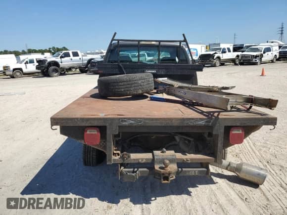 2002 Dodge 2500 z VIN 3B7KC23C52M271394, wystawiony jako Copart lot #73596554 z przebiegiem Nie podano mil oraz Szkoda całkowita • Salvage title. Historia ofert i sprzedaży dostępna na DreamBid. Obrazek 6.