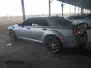 2016 Chrysler 300 Limited z VIN 2C3CCAAG5GH211923, wystawiony jako Copart lot #80090925 z przebiegiem 148 257 mil mil oraz Szkoda całkowita • Salvage title. Historia ofert i sprzedaży dostępna na DreamBid. Obrazek 2.