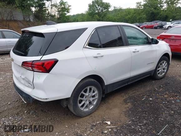 2022 Chevrolet Equinox LT с VIN 3GNAXTEV1NL139075, выставлен на аукционе IAAI как лот 42718591 с пробегом 104 869 миль миль и . История ставок и продаж доступна на DreamBid. Изображение 4.