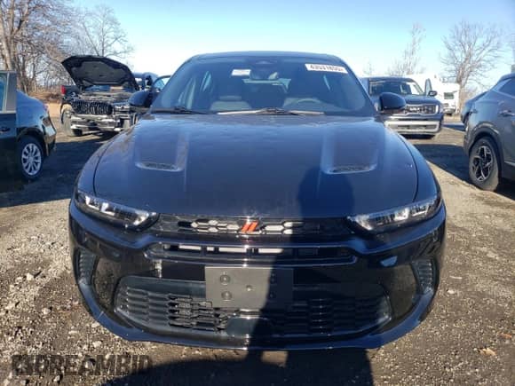 2024 Dodge Hornet R/T Plus with VIN ZACPDFDW5R3A16875, listed as a Copart auction lot 43531855 with 23 mi miles and Salvage title. Bid and sale history available at DreamBid. Image 5.