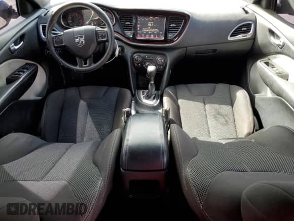 2015 Dodge Dart SXT z VIN 1C3CDFBB4FD362776, wystawiony jako Copart lot #84064445 z przebiegiem 140 045 mil mil oraz Szkoda całkowita • Salvage title. Historia ofert i sprzedaży dostępna na DreamBid. Obrazek 8.