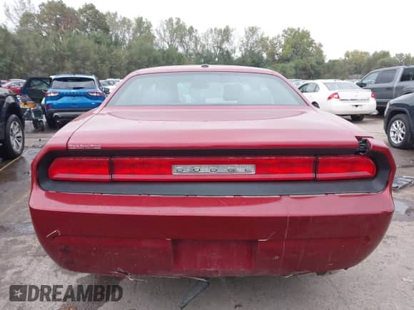 2010 Dodge Challenger SE with VIN 2B3CJ4DV8AH202896, listed as a IAAI auction lot 43435651 with 70,874 mi miles and . Bid and sale history available at DreamBid. Image 16.