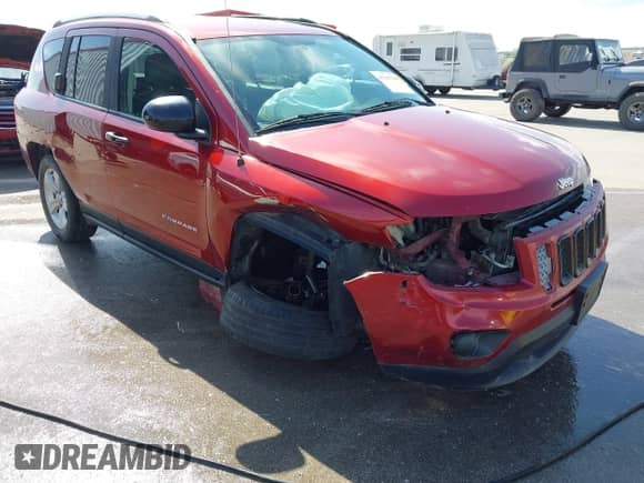 2014 Jeep Compass Latitude with VIN 1C4NJCEB4ED651713, listed as a IAAI auction lot 43305790 with 139,289 mi miles and . Bid and sale history available at DreamBid. Image 6.