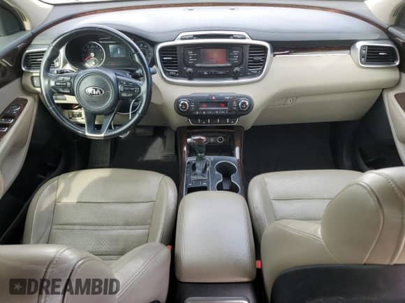 2016 Kia Sorento EX with VIN 5XYPH4A14GG068392, listed as a Copart auction lot 85382485 with 131,133 mi miles and Clean title. Bid and sale history available at DreamBid. Image 8.