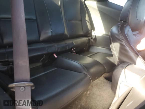 2010 Chevrolet Camaro 2LT z VIN 2G1FG1EVXA9148348, wystawiony jako Copart lot #87283435 z przebiegiem 310 418 mil mil oraz Czysty tytuł • Clean title. Historia ofert i sprzedaży dostępna na DreamBid. Obrazek 10.