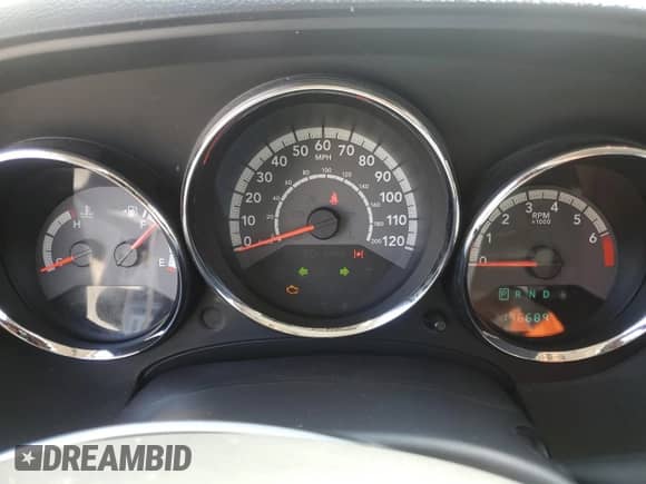 2010 Dodge Caliber SXT z VIN 1B3CB4HAXAD534923, wystawiony jako Copart lot #81126965 z przebiegiem 196 689 mil mil oraz Szkoda całkowita • Salvage title. Historia ofert i sprzedaży dostępna na DreamBid. Obrazek 9.