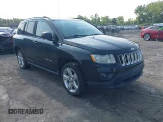 2013 Jeep Compass Limited z VIN 1C4NJDCB4DD253098, wystawiony jako IAAI lot #42864052 z przebiegiem 90 636 mil mil oraz . Historia ofert i sprzedaży dostępna na DreamBid. Obrazek 1.
