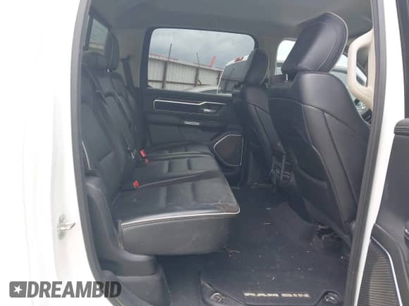 2022 Ram 1500 Laramie z VIN 1C6SRFJT0NN234411, wystawiony jako IAAI lot #42695457 z przebiegiem 94 721 mil mil oraz . Historia ofert i sprzedaży dostępna na DreamBid. Obrazek 8.