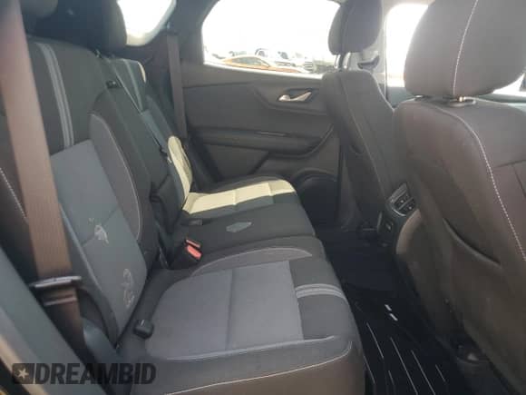 2024 Chevrolet Blazer LT z VIN 3GNKBCR46RS275041, wystawiony jako Copart lot #67272765 z przebiegiem 24 468 mil mil oraz Szkoda całkowita • Salvage title. Historia ofert i sprzedaży dostępna na DreamBid. Obrazek 10.