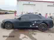 2018 Chrysler 300 S z VIN 2C3CCAGG9JH149523, wystawiony jako IAAI lot #42318225 z przebiegiem 112 614 mil mil oraz . Historia ofert i sprzedaży dostępna na DreamBid. Obrazek 14.