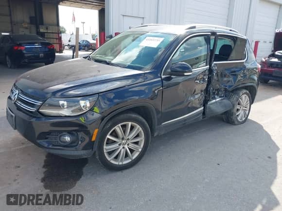 2012 Volkswagen Tiguan S with VIN WVGBV7AX2CW570836, listed as a IAAI auction lot 43269735 with 181,407 mi miles and . Bid and sale history available at DreamBid. Image 18.