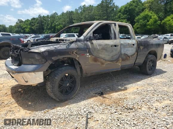 2016 Ram 1500 Outdoorsman z VIN 1C6RR7TM8GS234882, wystawiony jako Copart lot #57232385 z przebiegiem Nie podano mil oraz Nie do naprawy • Non repairable. Historia ofert i sprzedaży dostępna na DreamBid. Obrazek 1.